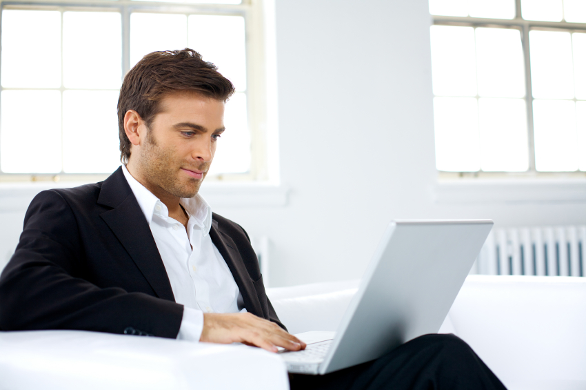 Inglês corporativo online x escolas tradicionais