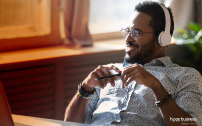 Invista em podcasts de Marketing Digital para treinar o seu inglês